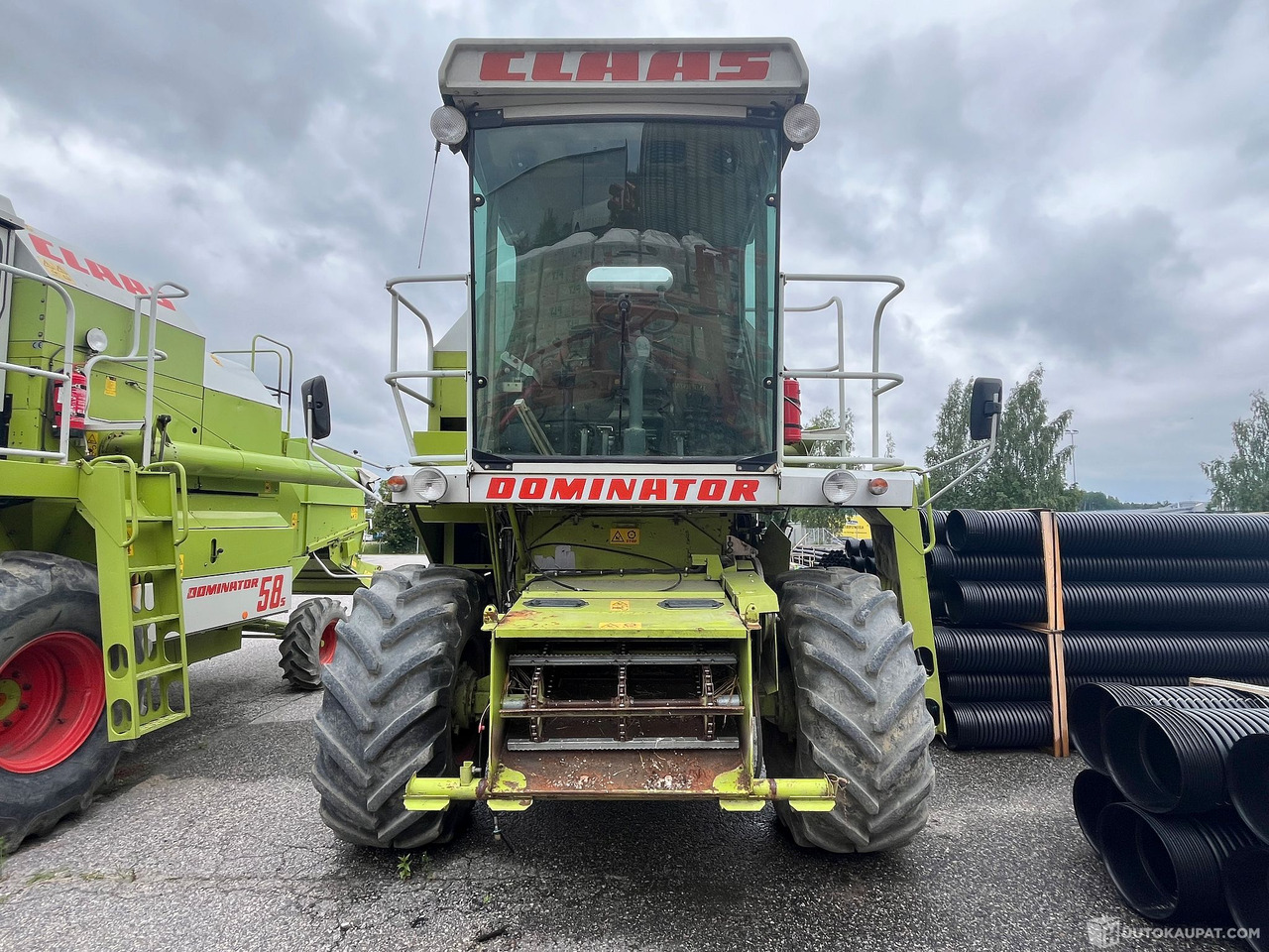 Claas Dominator 58S, leikkuupuimuri 3,6 metrin pöydällä, Okraspecial, 1996, Salo - Сельскохозяйственная техника: фото 3 Claas Dominator 58S, leikkuupuimuri 3,6 metrin pöydällä, Okraspecial, 1996, Salo - Сельскохозяйственная техника: фото 3