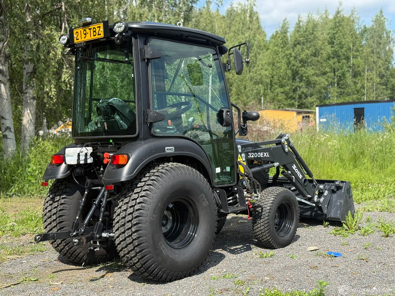 Solis 26 HST ohjaamolla ja etukuormaajalla, 2024, alvillinen, lähes ajamaton, Jyväskylä - Сельскохозяйственная техника: фото 4 Solis 26 HST ohjaamolla ja etukuormaajalla, 2024, alvillinen, lähes ajamaton, Jyväskylä - Сельскохозяйственная техника: фото 4