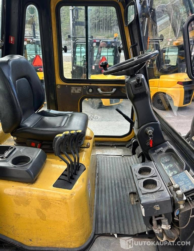 Daewoo D40SC-2, 2006, 11 000 h DieselTrukki, Lempäälä - Строительная техника: фото 5 Daewoo D40SC-2, 2006, 11 000 h DieselTrukki, Lempäälä - Строительная техника: фото 5
