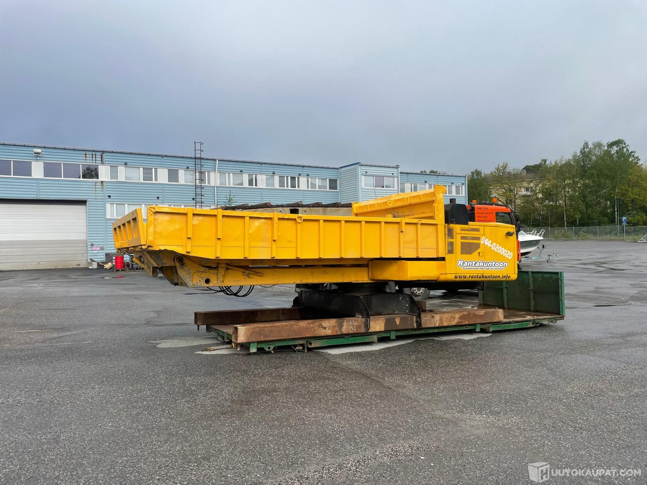 Строительная техника Dumpperi Komatsu CDR-110 irroitettavalla kumitela-alustalla, sekä tuppisovitteinen tukkinosturi kauhalla - Intexw, Lieto: фото 14
