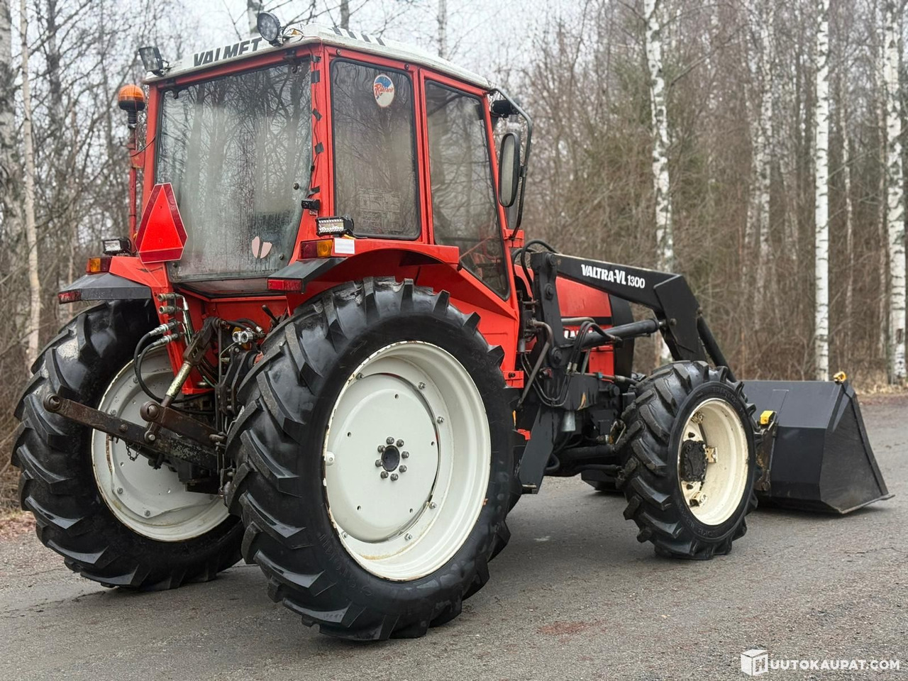 Valmet 604, 4x4 with front loader, 1985 — Well equipped!!, Jyväskylä - Трактор: фото 5 Valmet 604, 4x4 with front loader, 1985 — Well equipped!!, Jyväskylä - Трактор: фото 5