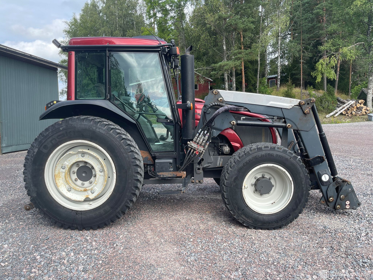 Valtra A 93 Unlimited, traktori kuormaajalla, 2016, Lohja - Трактор: фото 1 Valtra A 93 Unlimited, traktori kuormaajalla, 2016, Lohja - Трактор: фото 1