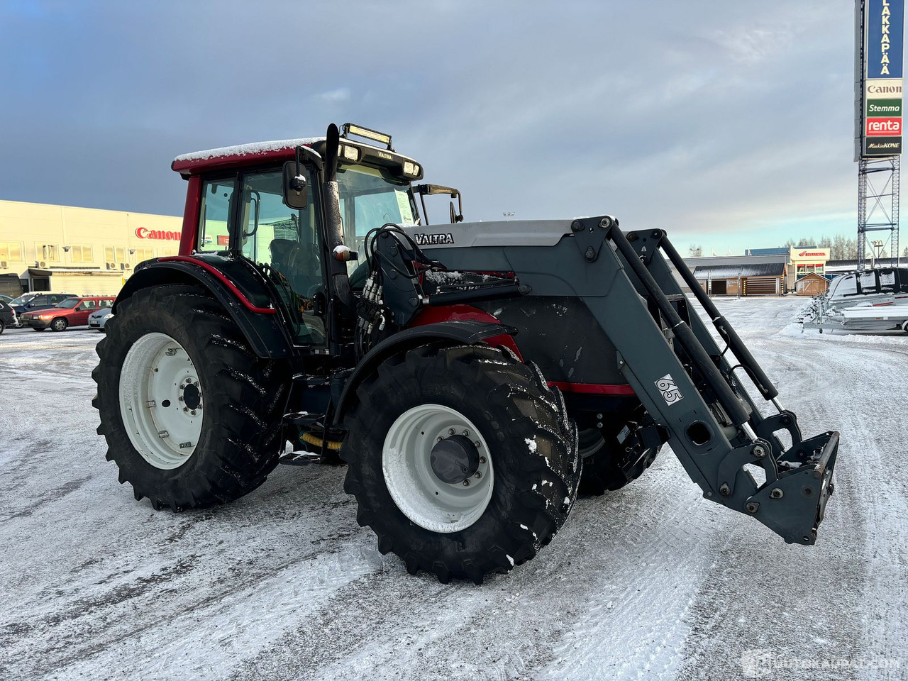 Valtra T131H kuormaajalla.Todella siisti ja vähän ajettu!, 2008 MTK25, Tornio - Трактор: фото 2 Valtra T131H kuormaajalla.Todella siisti ja vähän ajettu!, 2008 MTK25, Tornio - Трактор: фото 2