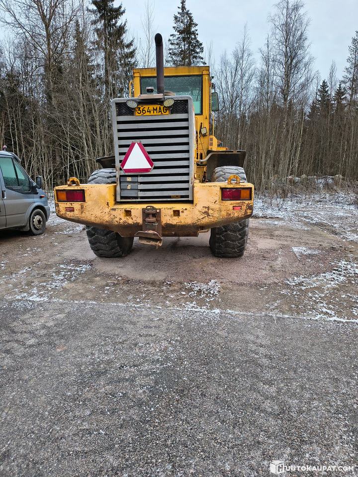 Volvo L 120 C, 1995, Riihimäki - Колёсный погрузчик: фото 4 Volvo L 120 C, 1995, Riihimäki - Колёсный погрузчик: фото 4