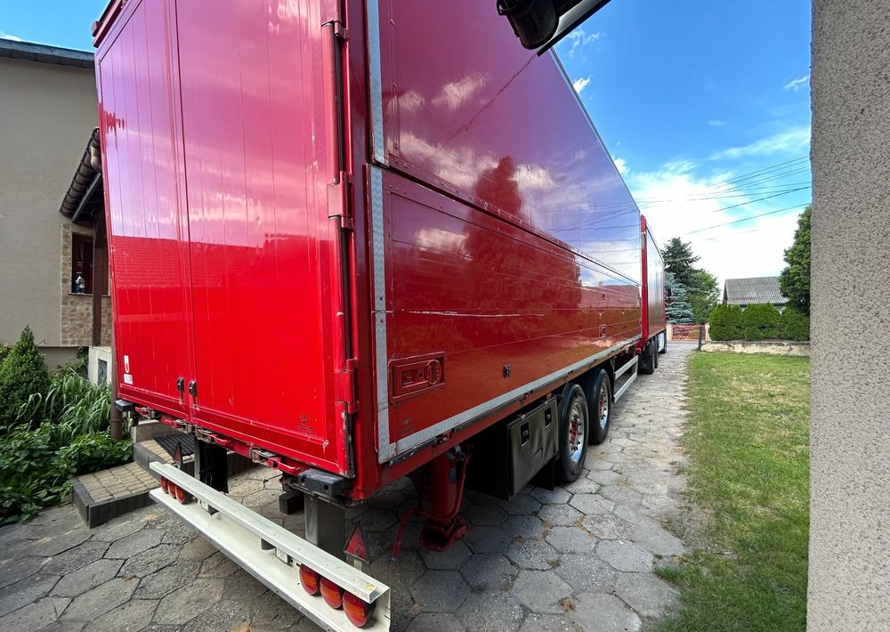 DAF XF 510 NAPOJÓWKA z Niemiec Retarder TOP ALUFELGI / FULL OPCJA / super space 106.510 106.460 480 530 najlepszy motor 6x2 26.510 26.460 - Тентованный грузовик: фото 3 DAF XF 510 NAPOJÓWKA z Niemiec Retarder TOP ALUFELGI / FULL OPCJA / super space 106.510 106.460 480 530 najlepszy motor 6x2 26.510 26.460 - Тентованный грузовик: фото 3