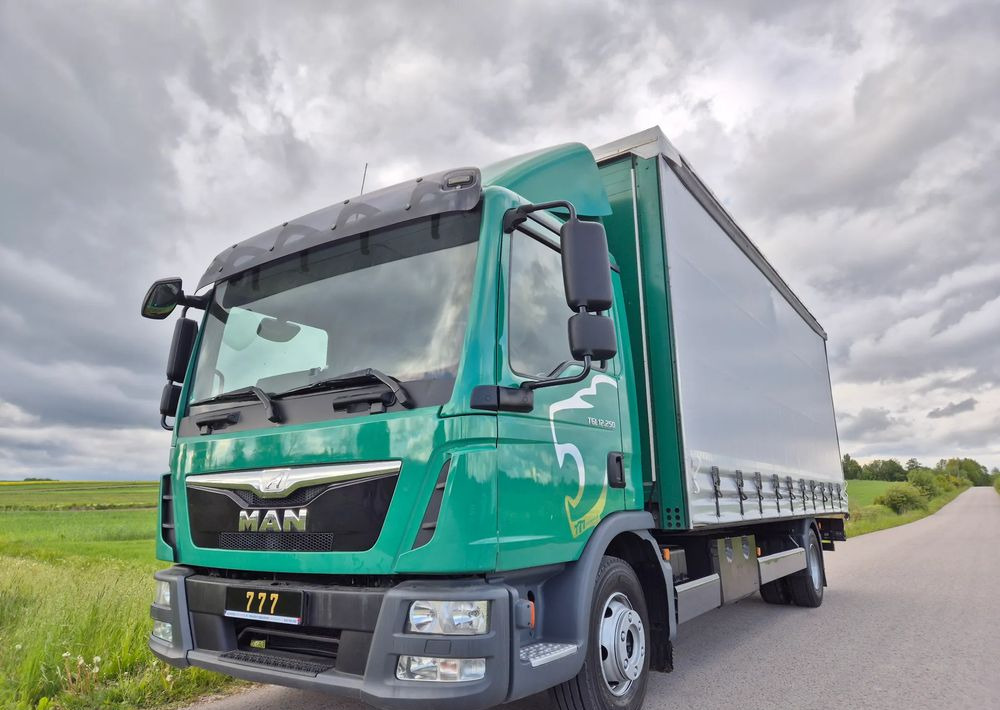 MAN TGL 12.250 6.2m AUTOMAT KLIMA z Niemiec ESP nowe opony EURO 6 / 4.75 rozstaw / zawiesie na wózek widłowy / TOP STAN / okazja nauka jazdy MOŻLIWOŚĆ DOSTOSOWANIA 12t - Тентованный грузовик: фото 2 MAN TGL 12.250 6.2m AUTOMAT KLIMA z Niemiec ESP nowe opony EURO 6 / 4.75 rozstaw / zawiesie na wózek widłowy / TOP STAN / okazja nauka jazdy MOŻLIWOŚĆ DOSTOSOWANIA 12t - Тентованный грузовик: фото 2
