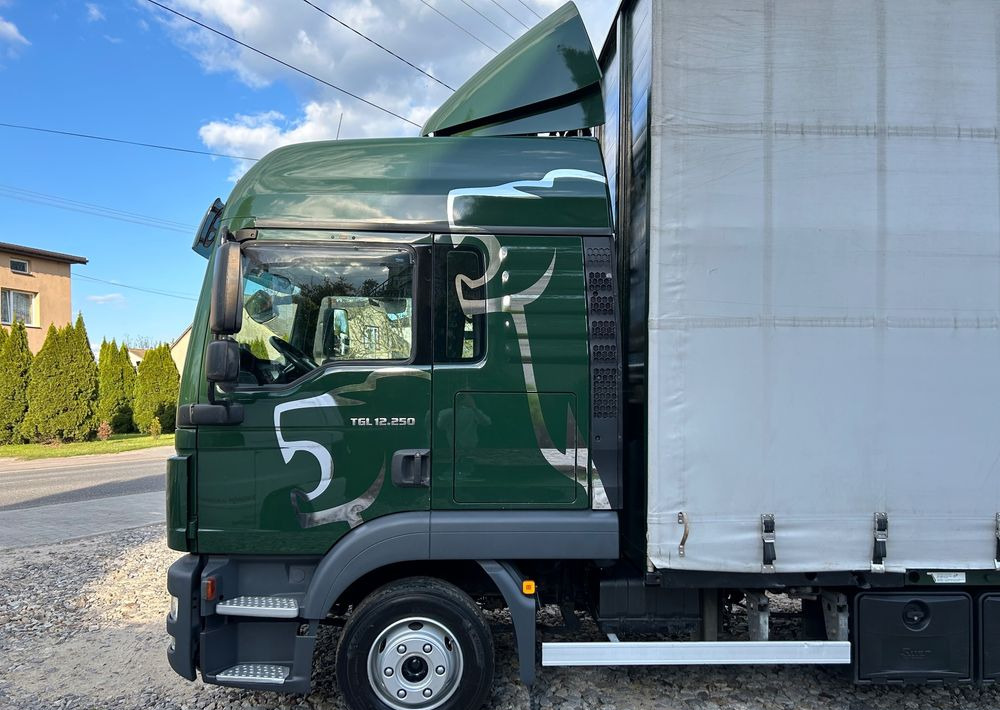 MAN TGL 12.250 GLOB UNIKAT z Niemiec BDF firanka / AUTOMAT HAK / EURO 6 / BDF 7.40 wysoki / MICHELIN 80% - Тентованный грузовик: фото 5 MAN TGL 12.250 GLOB UNIKAT z Niemiec BDF firanka / AUTOMAT HAK / EURO 6 / BDF 7.40 wysoki / MICHELIN 80% - Тентованный грузовик: фото 5