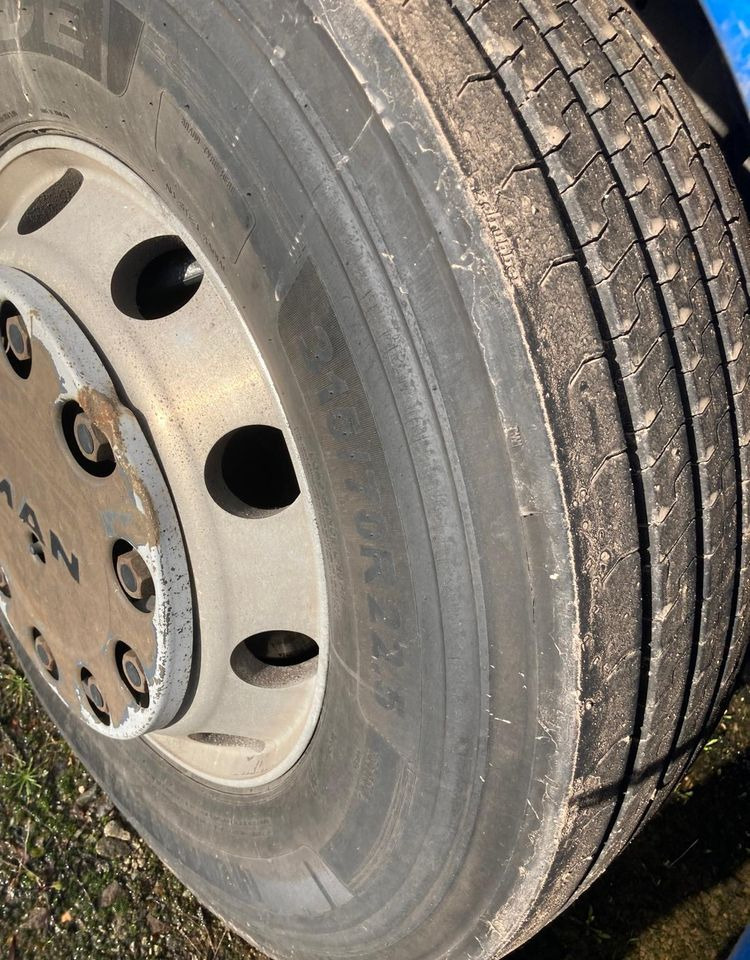 MAN TGS 18.400 NAUKA JAZDY z Niemiec NISKA KABINA ELKA AUTOMAT 4x2 STANDARD 315/70r22.5 SUPER STAN TGX 470 460 420 430 500 510 400 360 410 - Тягач: фото 4 MAN TGS 18.400 NAUKA JAZDY z Niemiec NISKA KABINA ELKA AUTOMAT 4x2 STANDARD 315/70r22.5 SUPER STAN TGX 470 460 420 430 500 510 400 360 410 - Тягач: фото 4