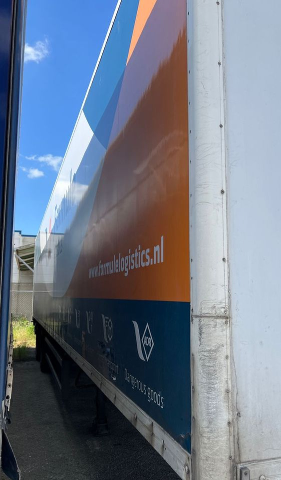 Wielton 2 osiowa NAUKA JAZDY 2 osie z Holandii dwu dwuosiowa dwie osie 2osiowa 2osie - Полуприцеп-фургон: фото 5 Wielton 2 osiowa NAUKA JAZDY 2 osie z Holandii dwu dwuosiowa dwie osie 2osiowa 2osie - Полуприцеп-фургон: фото 5