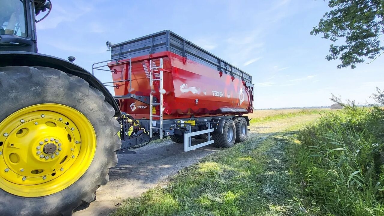 Metal-Fach Przyczepa skorupowa tandem T935/2 – 16t - Сельскохозяйственный прицеп: фото 4 Metal-Fach Przyczepa skorupowa tandem T935/2 – 16t - Сельскохозяйственный прицеп: фото 4