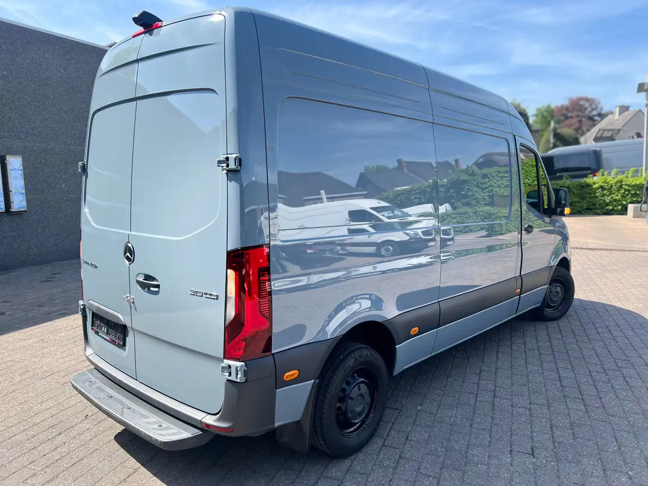Mercedes-Benz Sprinter 315 L2H2 FWD (32.500€ex) MBUX|CARPLAY|LED - Цельнометаллический фургон, Грузопассажирский фургон: фото 3 Mercedes-Benz Sprinter 315 L2H2 FWD (32.500€ex) MBUX|CARPLAY|LED - Цельнометаллический фургон, Грузопассажирский фургон: фото 3