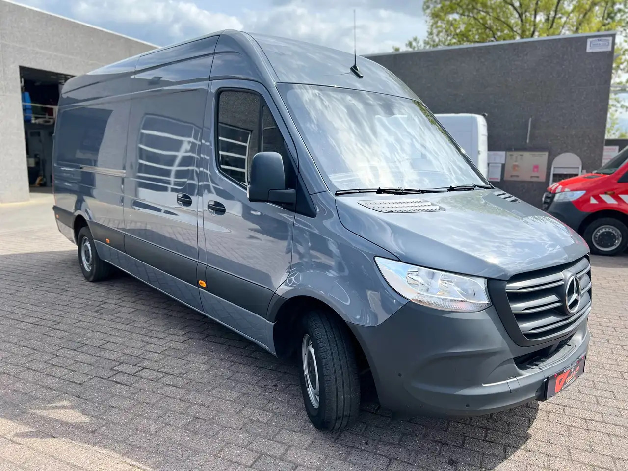 Mercedes-Benz Sprinter 315 L3H2 RWD (34.750€ex) CAMERA|MBUX| SENSOR - Цельнометаллический фургон: фото 3 Mercedes-Benz Sprinter 315 L3H2 RWD (34.750€ex) CAMERA|MBUX| SENSOR - Цельнометаллический фургон: фото 3