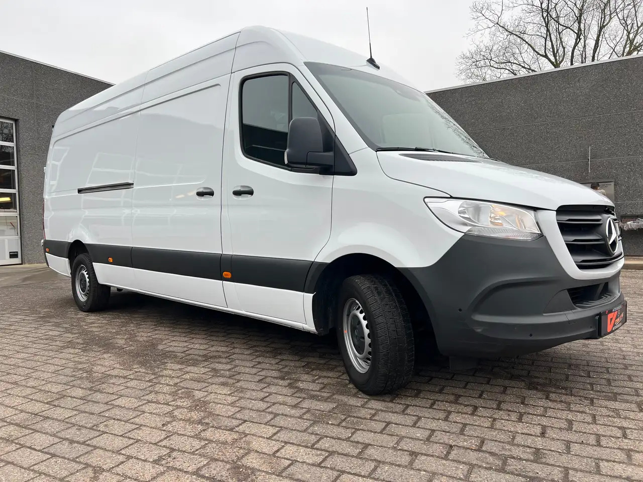 Mercedes-Benz Sprinter 317 L3H2 (37.250ex) 9G-TRONIC CAMERA PTS MBUX - Цельнометаллический фургон: фото 3 Mercedes-Benz Sprinter 317 L3H2 (37.250ex) 9G-TRONIC CAMERA PTS MBUX - Цельнометаллический фургон: фото 3