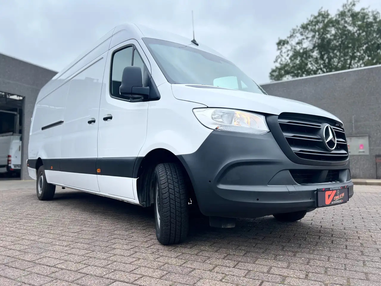Mercedes-Benz Sprinter 317 L3H2 (38.250ex) 3.5T SLEEP|CARPLAY|CAMERA|PTS - Цельнометаллический фургон: фото 3 Mercedes-Benz Sprinter 317 L3H2 (38.250ex) 3.5T SLEEP|CARPLAY|CAMERA|PTS - Цельнометаллический фургон: фото 3