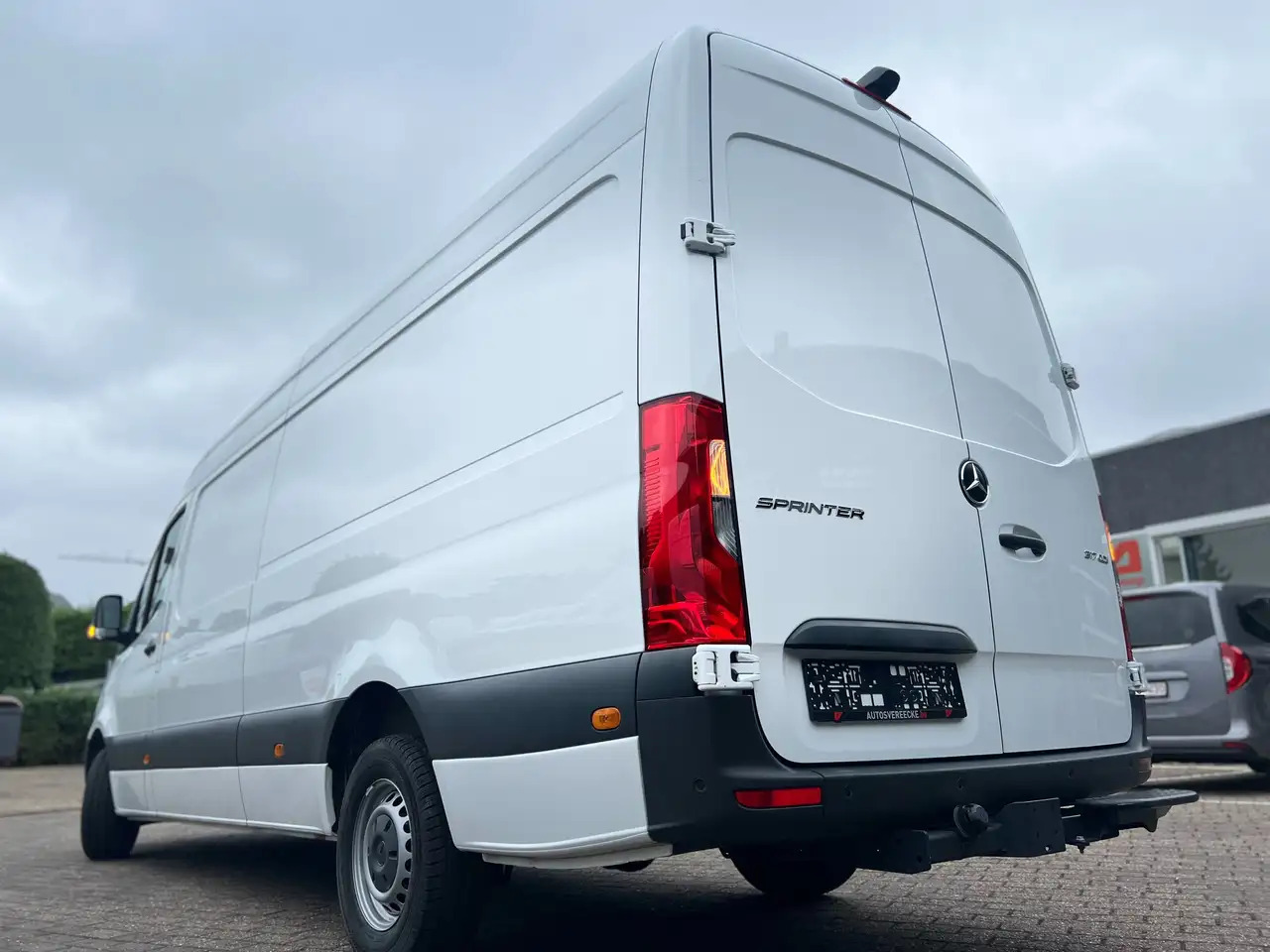 Mercedes-Benz Sprinter 317 L3H2 (38.250ex) 3.5T SLEEP|CARPLAY|CAMERA|PTS - Цельнометаллический фургон: фото 5 Mercedes-Benz Sprinter 317 L3H2 (38.250ex) 3.5T SLEEP|CARPLAY|CAMERA|PTS - Цельнометаллический фургон: фото 5