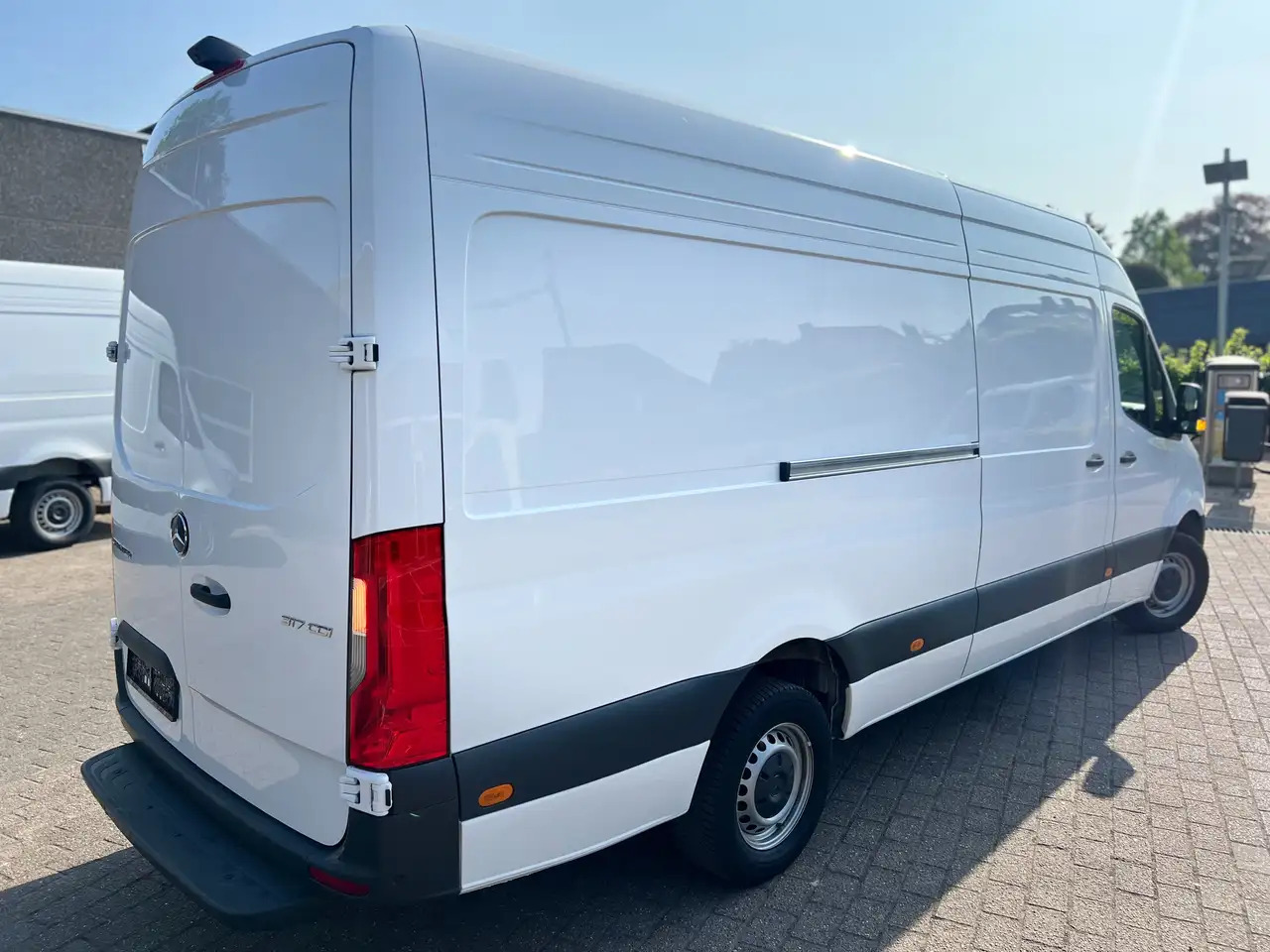 Mercedes-Benz Sprinter 317 L3H2 PRO (35.950ex) FACELIFT |CAMERA| 11" MBUX - Цельнометаллический фургон: фото 4 Mercedes-Benz Sprinter 317 L3H2 PRO (35.950ex) FACELIFT |CAMERA| 11" MBUX - Цельнометаллический фургон: фото 4