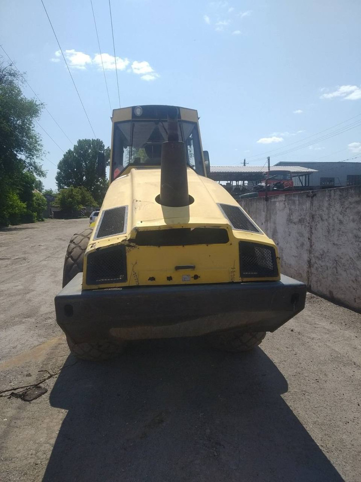 BOMAG BW 216 DH-4 - Компактор: фото 5 BOMAG BW 216 DH-4 - Компактор: фото 5