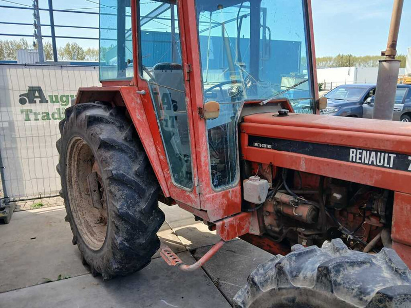 Renault 781-4 - Трактор: фото 3 Renault 781-4 - Трактор: фото 3