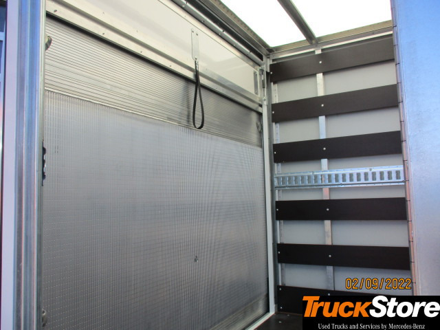 FUSO Canter 3C15 - Грузовик с закрытым кузовом: фото 2 FUSO Canter 3C15 - Грузовик с закрытым кузовом: фото 2