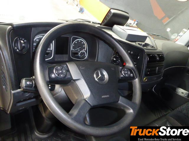 Mercedes-Benz Atego 818 L - Малотоннажный бортовой грузовик: фото 4 Mercedes-Benz Atego 818 L - Малотоннажный бортовой грузовик: фото 4