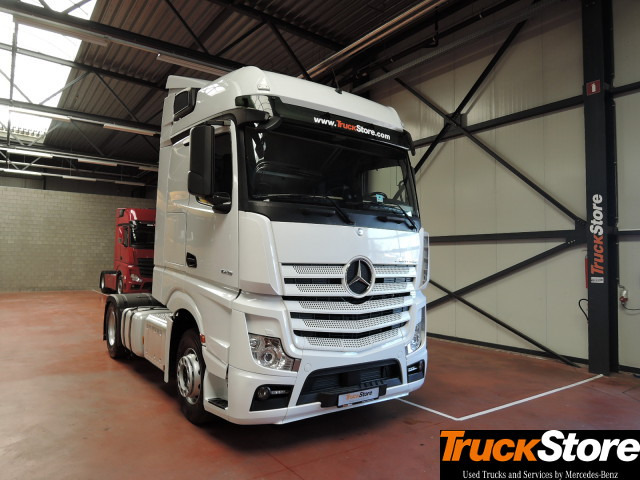 Mercedes-Benz Actros 1845 LS - Тягач: фото 3 Mercedes-Benz Actros 1845 LS - Тягач: фото 3