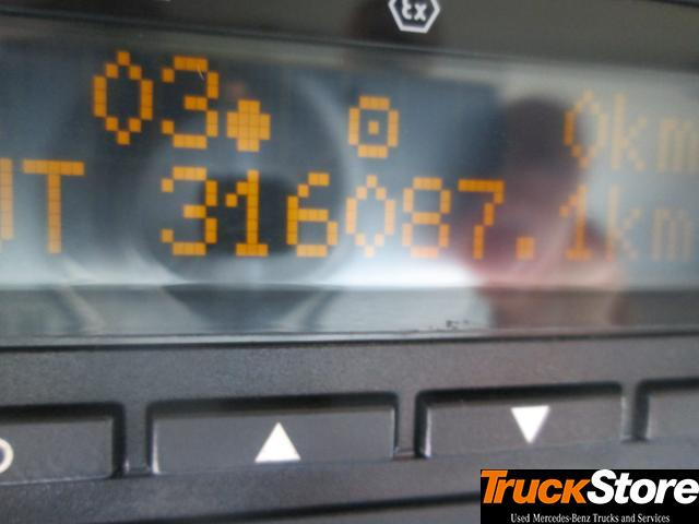 Mercedes-Benz Actros 1845 LS nRL - Тягач: фото 5 Mercedes-Benz Actros 1845 LS nRL - Тягач: фото 5