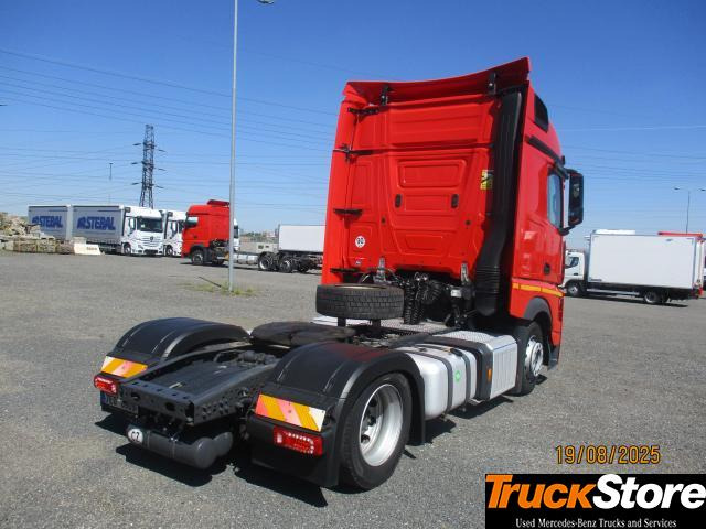 Mercedes-Benz Actros 1845 LS nRL - Тягач: фото 3 Mercedes-Benz Actros 1845 LS nRL - Тягач: фото 3