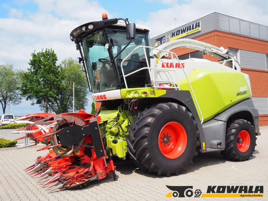Claas Jaguar 840 + Kemper 345 Plus - Кормоуборочный комбайн: фото 1 Claas Jaguar 840 + Kemper 345 Plus - Кормоуборочный комбайн: фото 1