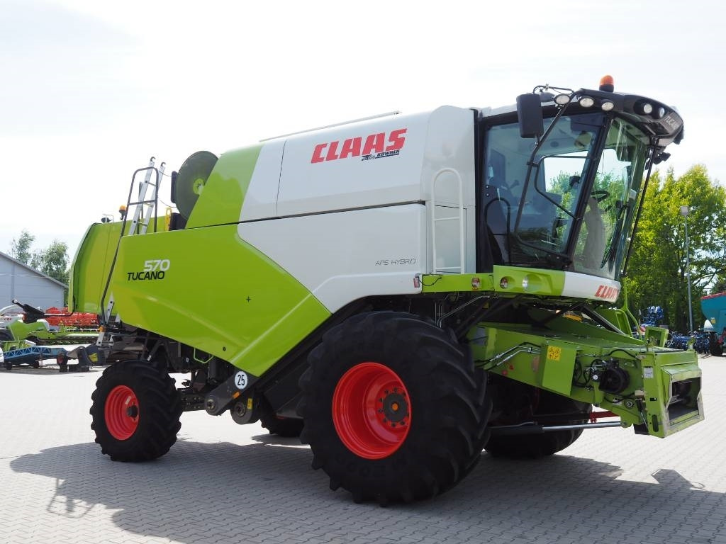 Claas Tucano 570 GPS + V770 - Зерноуборочный комбайн: фото 4 Claas Tucano 570 GPS + V770 - Зерноуборочный комбайн: фото 4