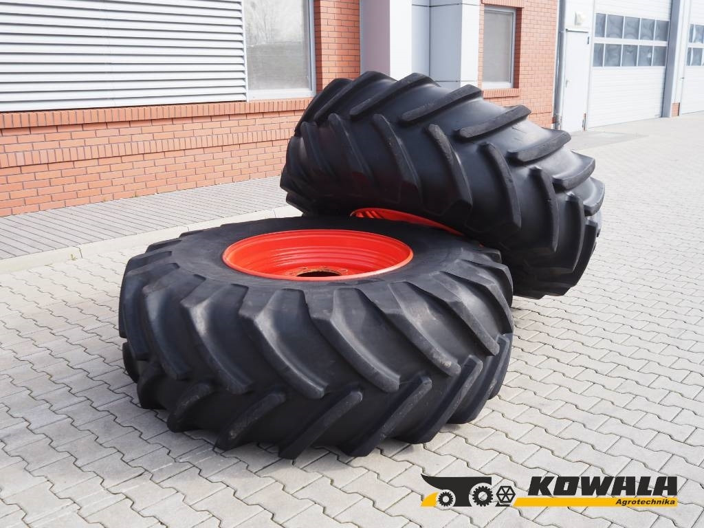 Michelin Agricultural Wheels 650/75 R32 - Claas Jaguar - Шина для Сельскохозяйственной техники: фото 1 Michelin Agricultural Wheels 650/75 R32 - Claas Jaguar - Шина для Сельскохозяйственной техники: фото 1