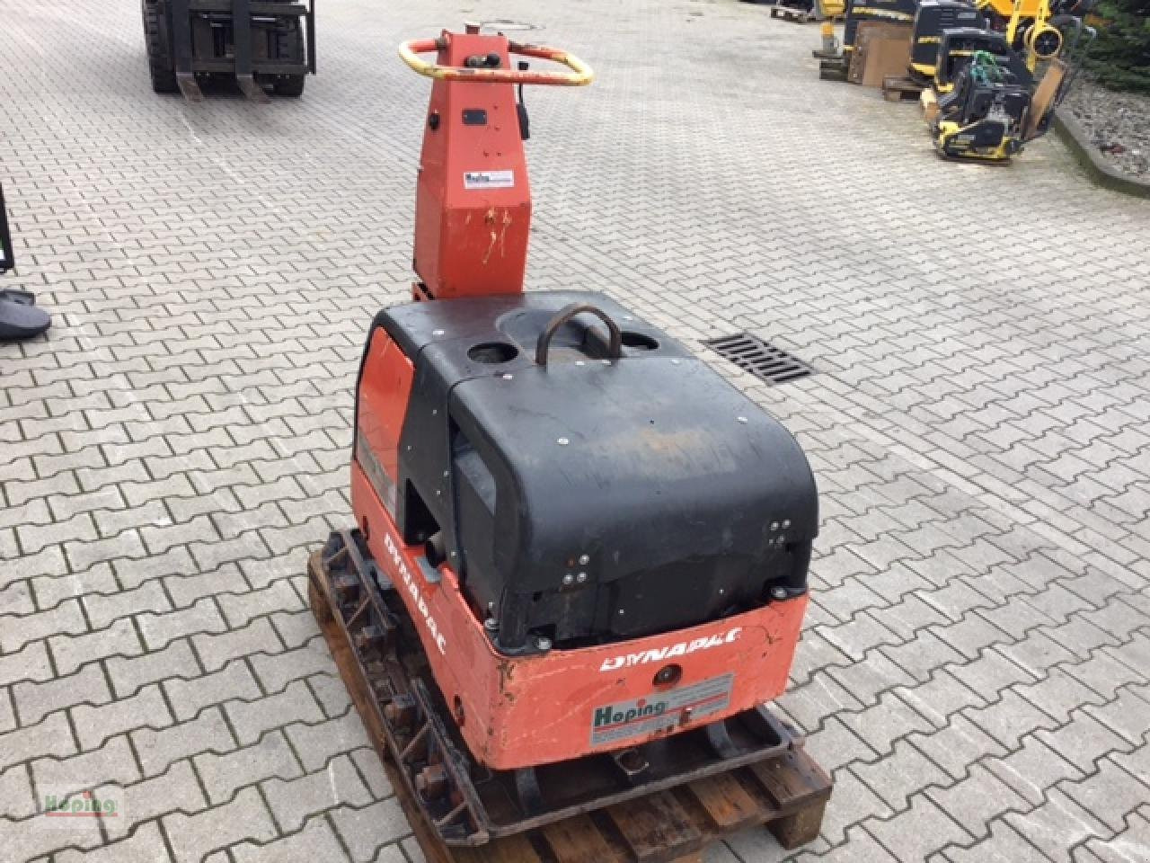 DYNAPAC LH 700 - Виброплита: фото 4 DYNAPAC LH 700 - Виброплита: фото 4