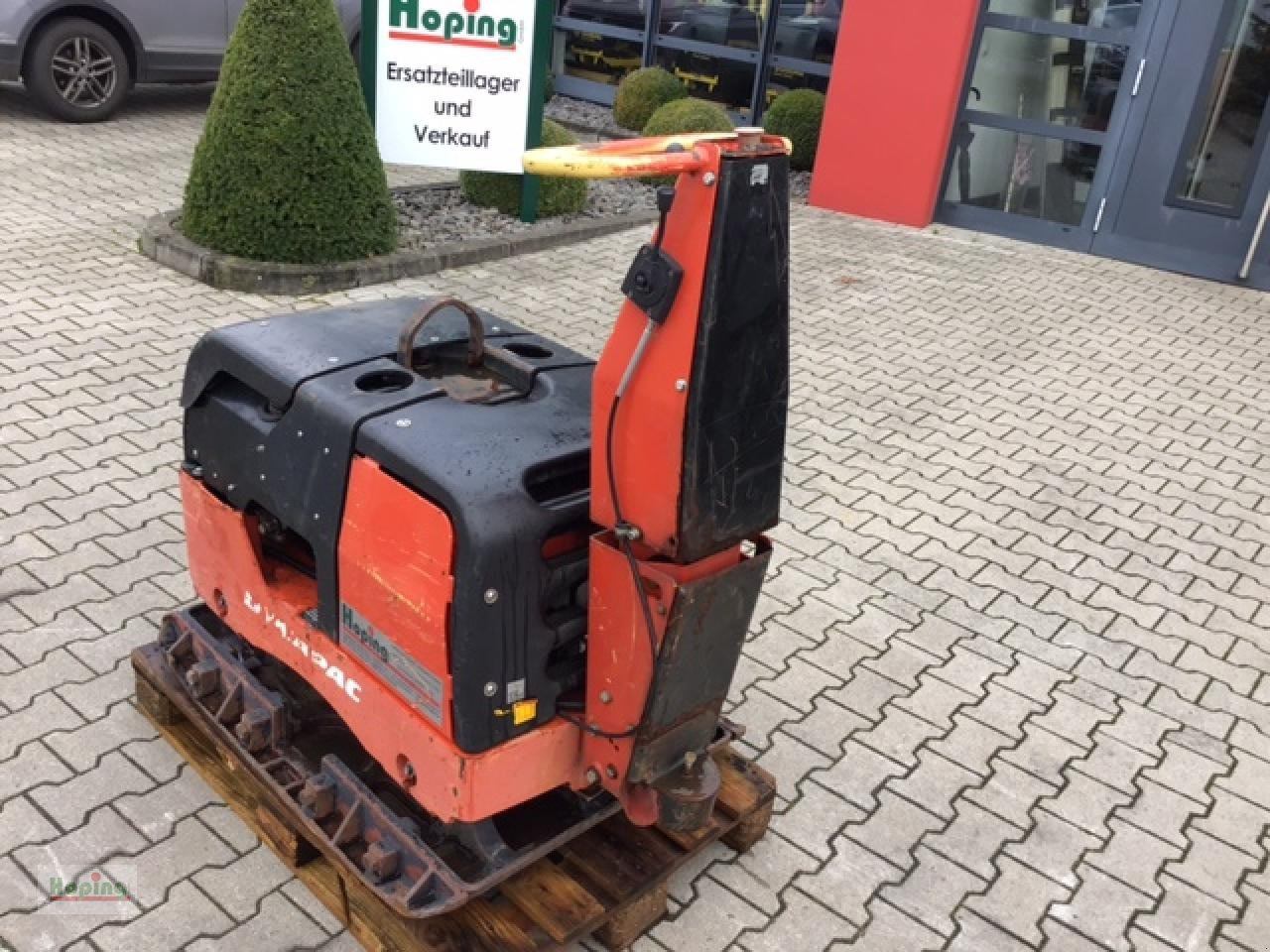 DYNAPAC LH 700 - Виброплита: фото 2 DYNAPAC LH 700 - Виброплита: фото 2