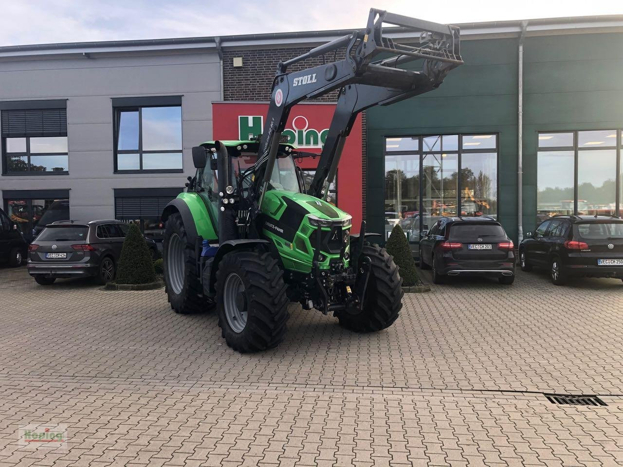 Deutz-Fahr 6215 Agrotron TTV - Трактор: фото 1 Deutz-Fahr 6215 Agrotron TTV - Трактор: фото 1