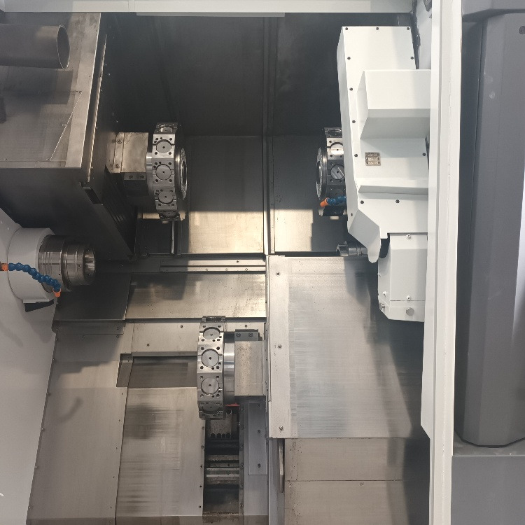Tornio Cnc a tre torrette Nakamura NTY3-250 - Токарный станок по металлу: фото 2 Tornio Cnc a tre torrette Nakamura NTY3-250 - Токарный станок по металлу: фото 2