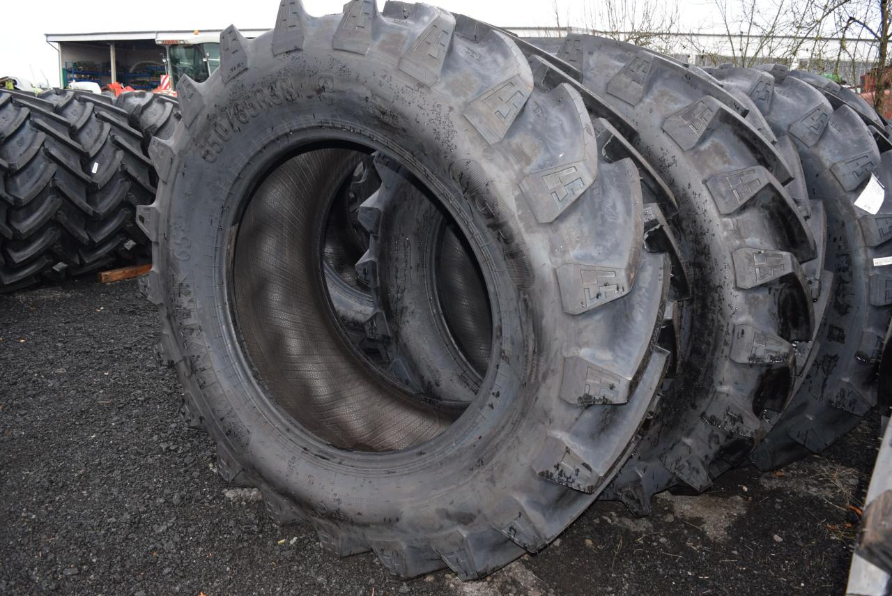 650/65R38 *GRI* - Шина: фото 1 650/65R38 *GRI* - Шина: фото 1