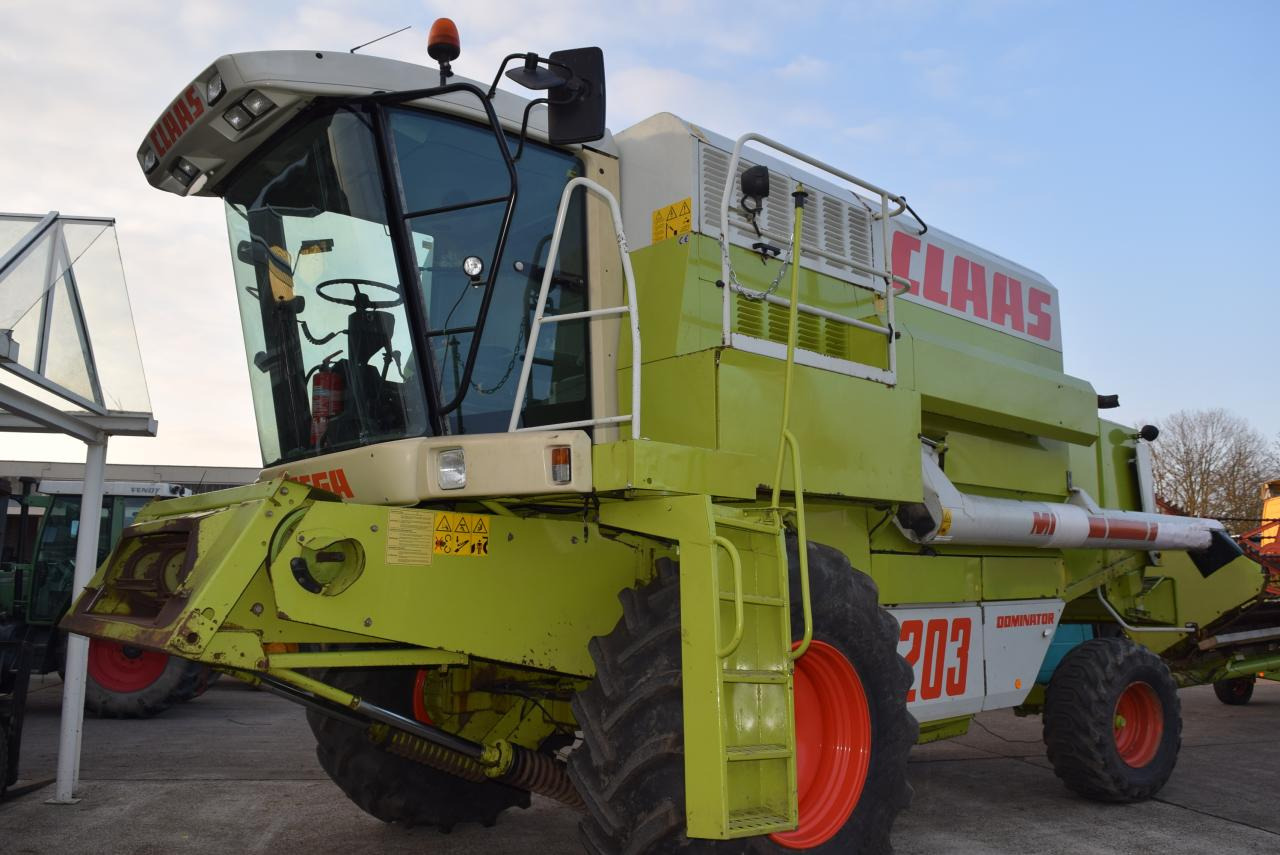 CLAAS Dominator 203 Mega - Зерноуборочный комбайн: фото 1 CLAAS Dominator 203 Mega - Зерноуборочный комбайн: фото 1
