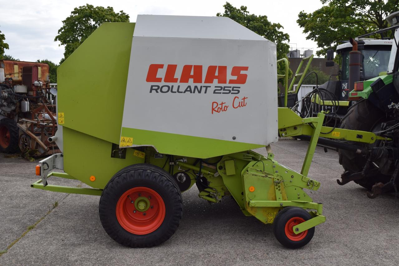 CLAAS Rollant 255 RC - Пресс-подборщик рулонный: фото 3 CLAAS Rollant 255 RC - Пресс-подборщик рулонный: фото 3