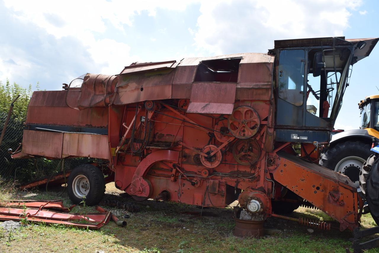 Deutz-Fahr 1620 hydro *zur Teileverwertung* - Зерноуборочный комбайн: фото 3 Deutz-Fahr 1620 hydro *zur Teileverwertung* - Зерноуборочный комбайн: фото 3
