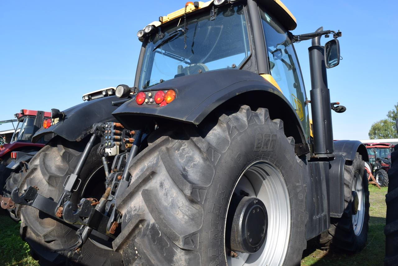 JCB Fastrac 8250 - Трактор: фото 3 JCB Fastrac 8250 - Трактор: фото 3