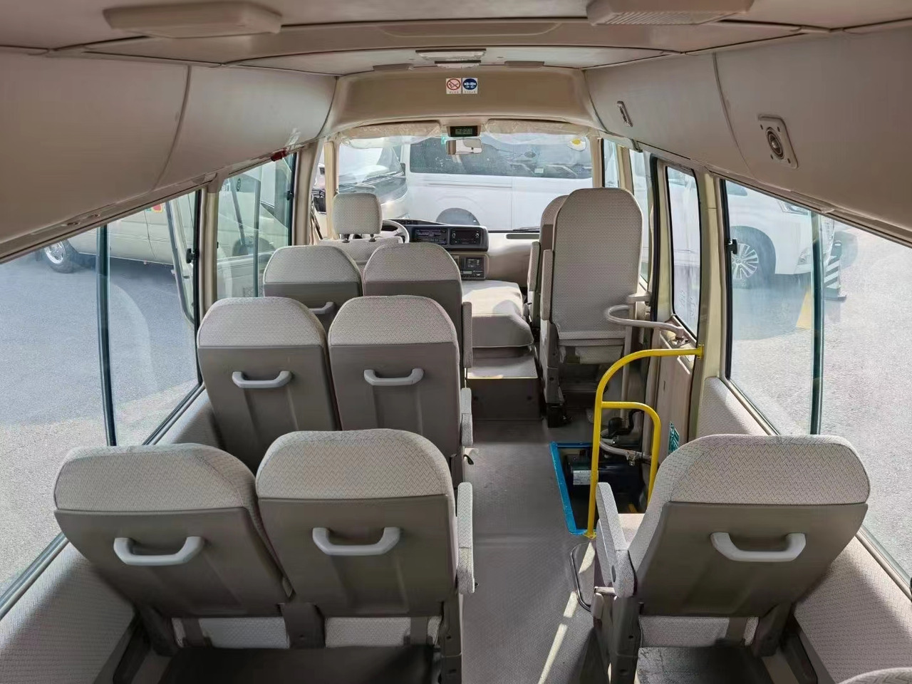 TOYOTA COASTER - Автобус: фото 4 TOYOTA COASTER - Автобус: фото 4