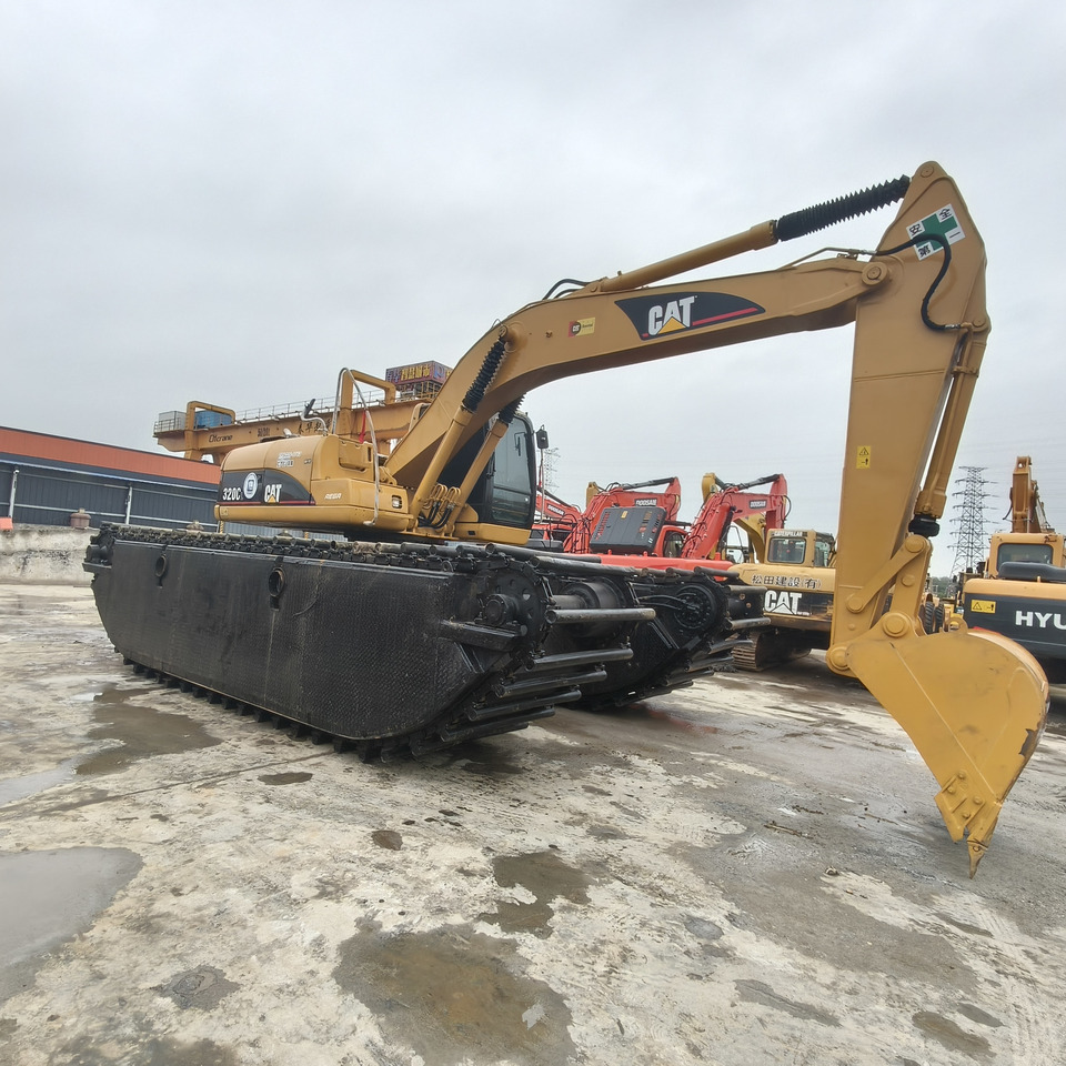 CAT 320C - Водный экскаватор: фото 2 CAT 320C - Водный экскаватор: фото 2