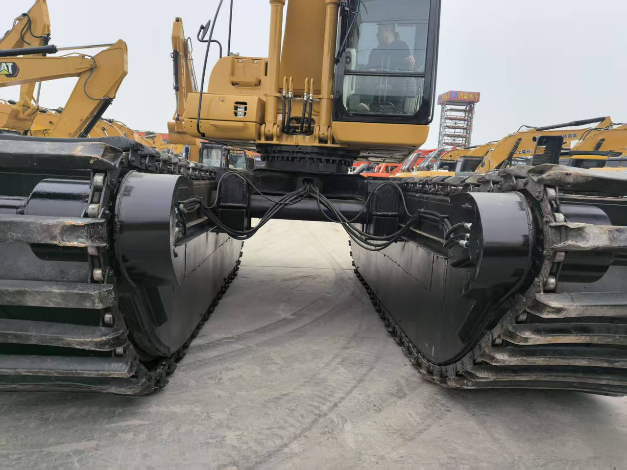 CATERPILLAR 320C boat excavator - Водный экскаватор: фото 5 CATERPILLAR 320C boat excavator - Водный экскаватор: фото 5