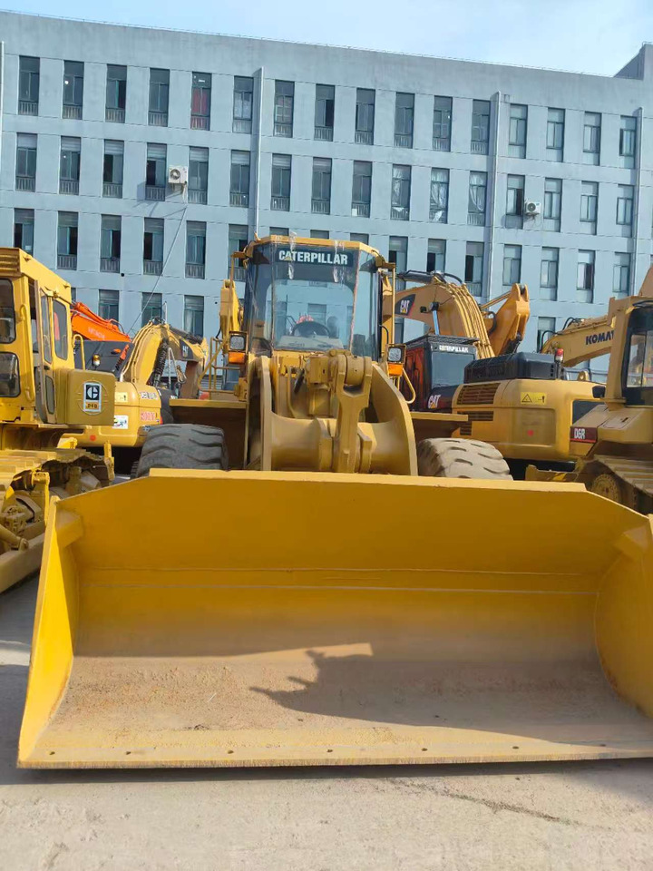 CATERPILLAR 966F - Колёсный погрузчик: фото 3 CATERPILLAR 966F - Колёсный погрузчик: фото 3