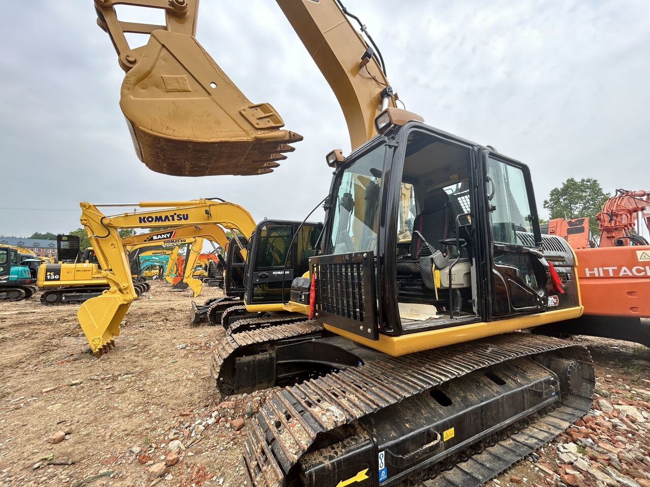 Caterpillar 320D2 - Гусеничный экскаватор: фото 3 Caterpillar 320D2 - Гусеничный экскаватор: фото 3
