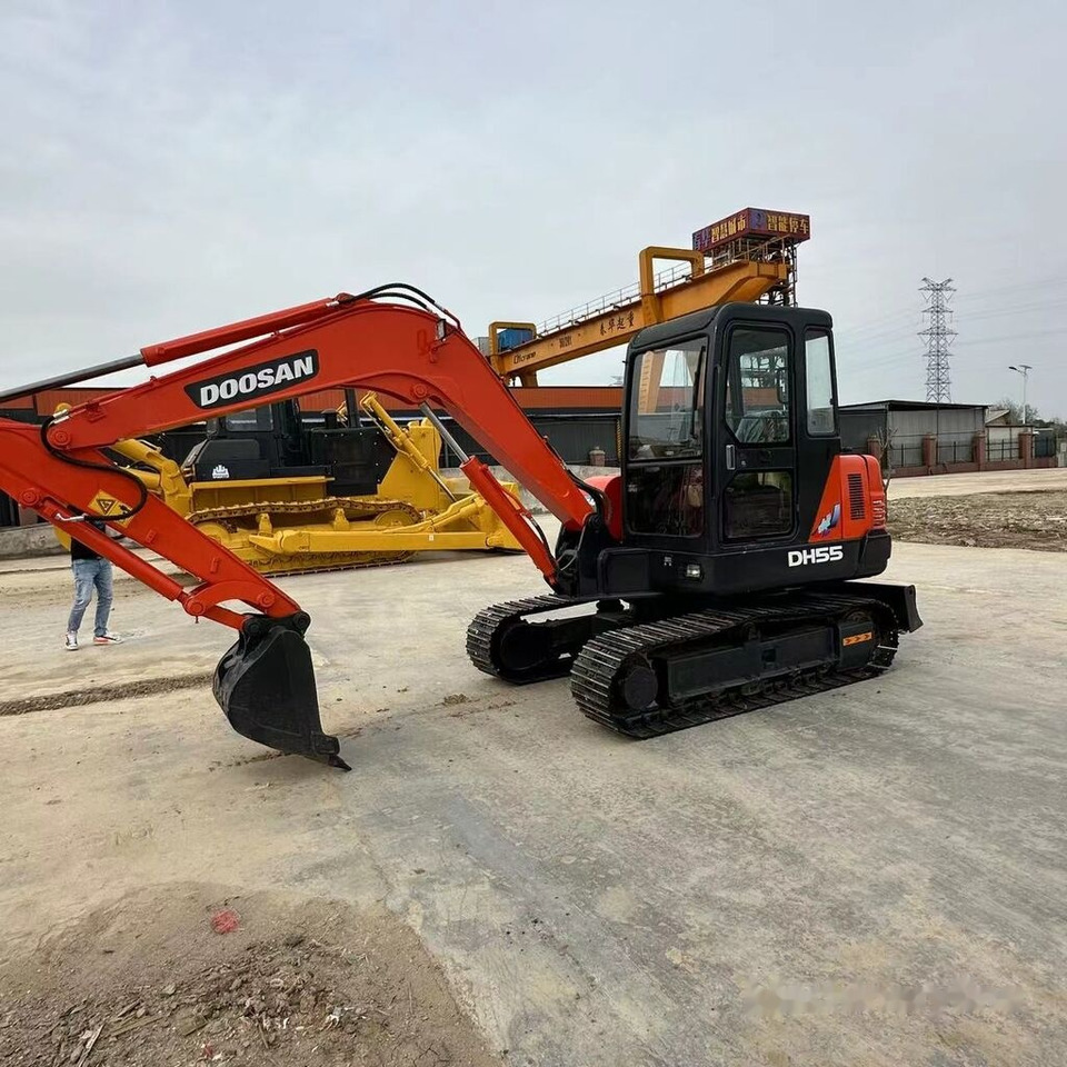 Doosan DH55 - Мини-экскаватор: фото 3 Doosan DH55 - Мини-экскаватор: фото 3
