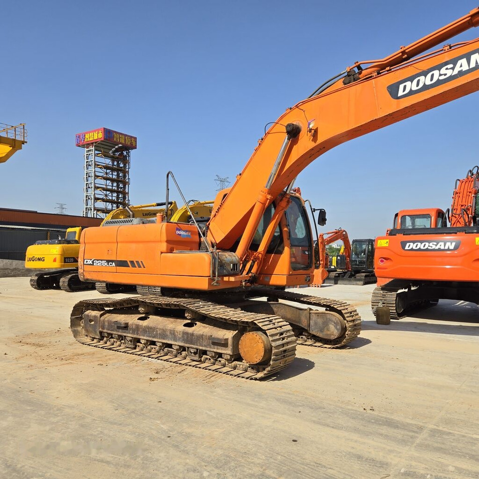 Гусеничный экскаватор Doosan DX225LCA: фото 8