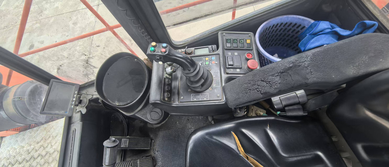 Ричстакер FANTUZZI CS45KM reach stacker: фото 7