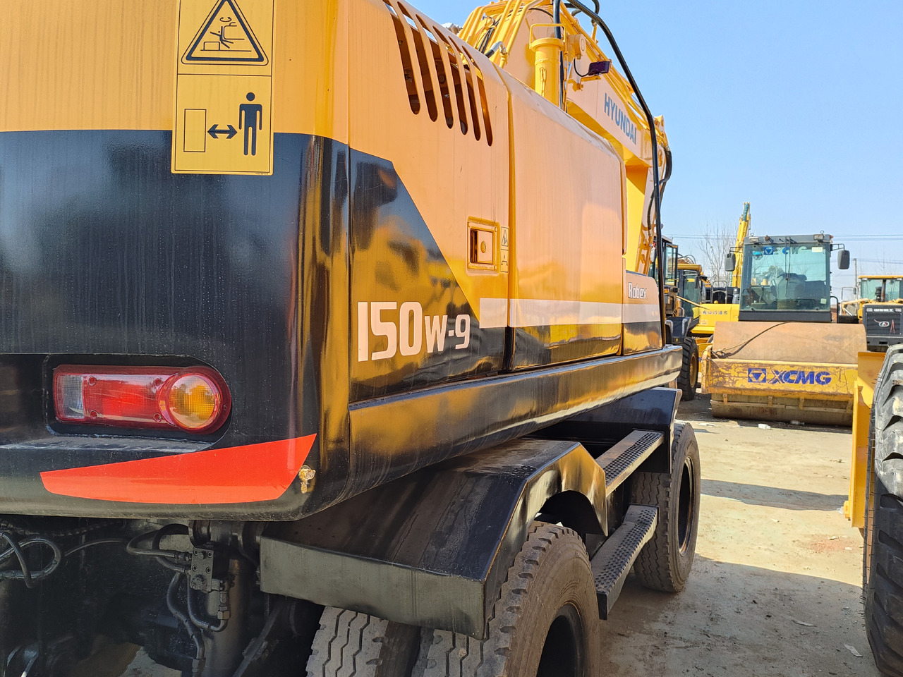 Колёсный экскаватор Hyundai R150W-9: фото 8