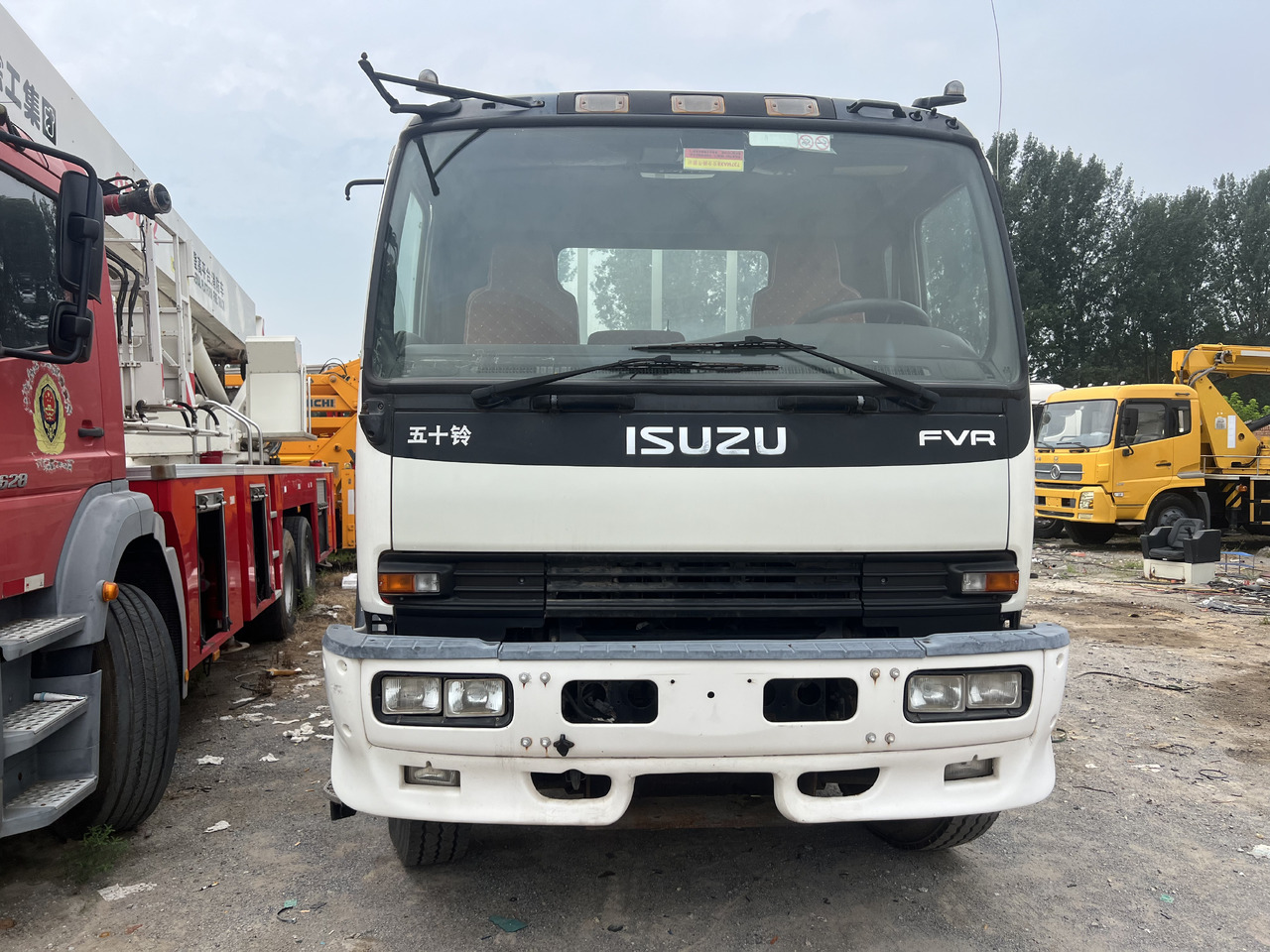 ISUZU Cargo truck - Самосвал: фото 2 ISUZU Cargo truck - Самосвал: фото 2