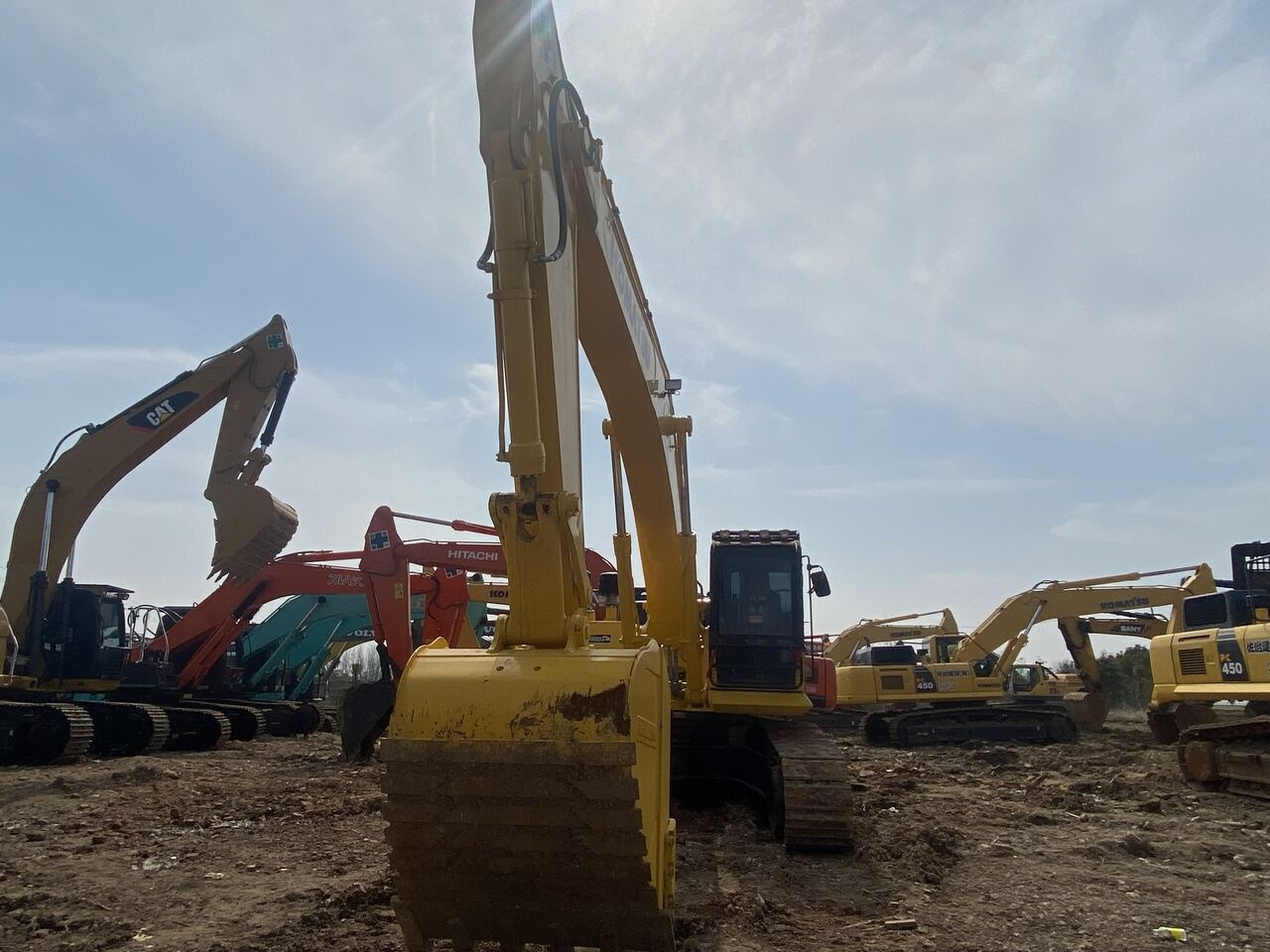 Komatsu PC350 - Гусеничный экскаватор: фото 4 Komatsu PC350 - Гусеничный экскаватор: фото 4